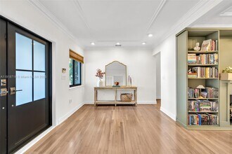 6376 SW 15th St in West Miami, FL - Building Photo - Building Photo