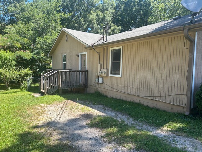 84 Matthews St in Senoia, GA - Building Photo - Building Photo