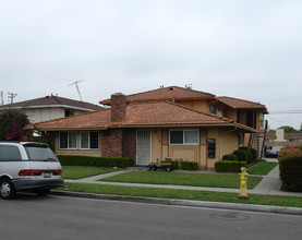 13602 Arizona St in Westminster, CA - Building Photo - Building Photo