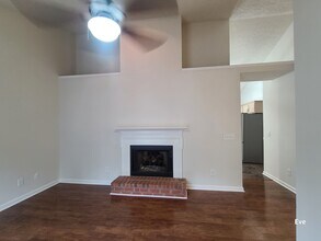 2733 Airwood Dr in Nashville, TN - Building Photo - Building Photo