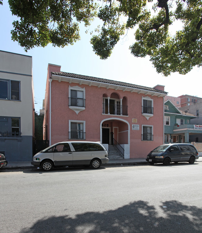 420 S Union Ave in Los Angeles, CA - Foto de edificio - Building Photo