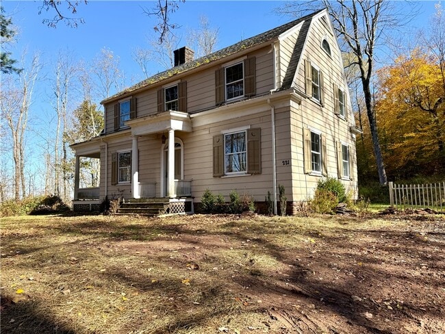 195 Centennial Lane in Gilbertsville, NY - Foto de edificio - Building Photo