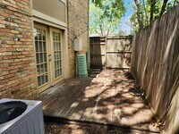 1311 Antoine Dr photo'