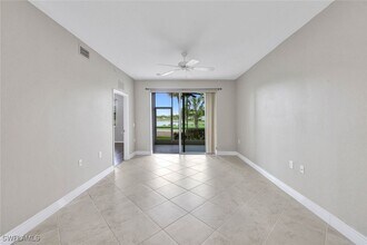 3990 Loblolly Bay Dr in Naples, FL - Building Photo - Building Photo