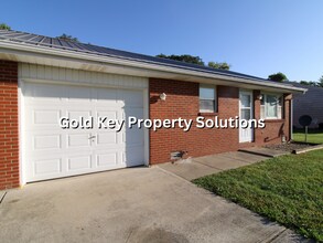 818 Cossack Dr-Unit -818 Cossack Dr in Middletown, IN - Building Photo - Building Photo