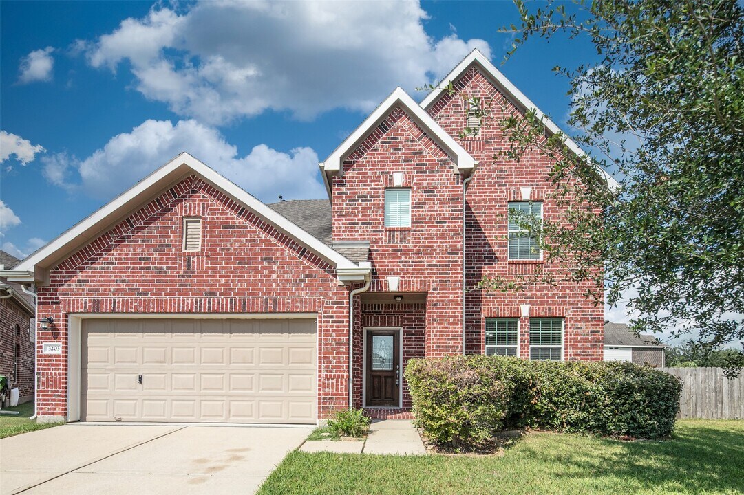 3203 Windsor Ranch Ln in Katy, TX - Foto de edificio