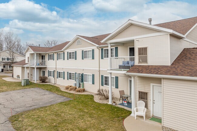 Eaglebrook Apartments in Grandville, MI - Foto de edificio - Building Photo