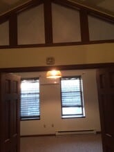 32 N Main St, Unit 3 in Fond du Lac, WI - Foto de edificio - Building Photo