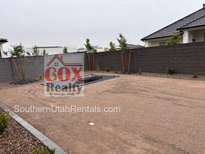 2724 E Moorland Dr in Saint George, UT - Building Photo - Building Photo