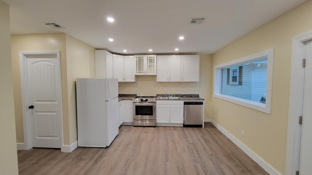228 Stoney Mountain Rd, Unit D in Hendersonville, NC - Building Photo