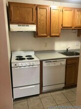 34 Gardner St, Unit 4 in Boston, MA - Foto de edificio - Building Photo