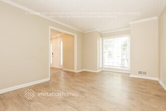 5018 Stoney Point Cir in Stone Mountain, GA - Building Photo - Building Photo
