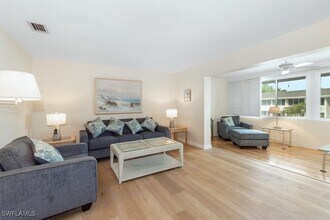 1065 Gulf Shore Blvd N in Naples, FL - Building Photo - Building Photo