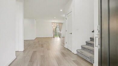 33107 Evergreen Ave SE in Black Diamond, WA - Building Photo - Building Photo