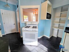 3 Charles Rd in Cape Elizabeth, ME - Building Photo - Building Photo