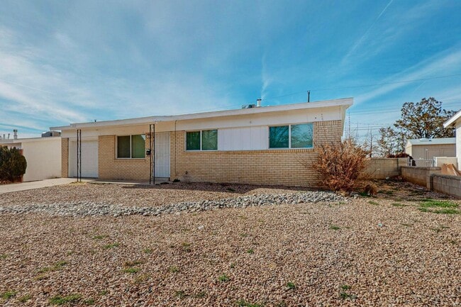 717 Grace St NE in Albuquerque, NM - Building Photo - Building Photo