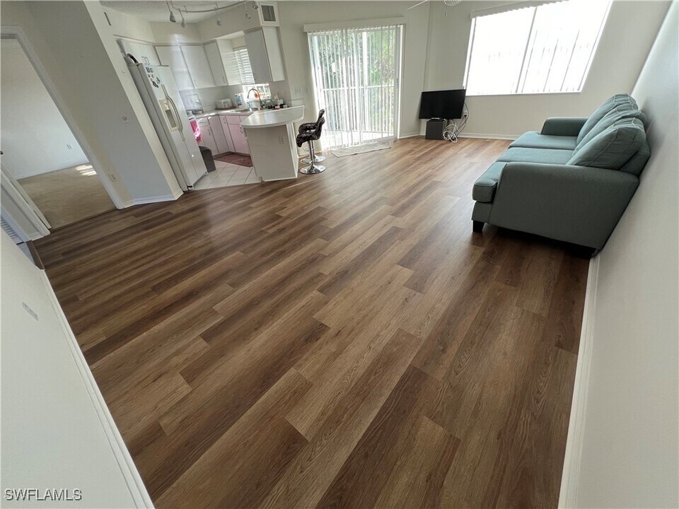 441 Quail Forest Blvd in Naples, FL - Building Photo