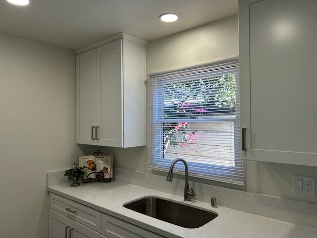 629 S Glassell St in Orange, CA - Building Photo - Building Photo