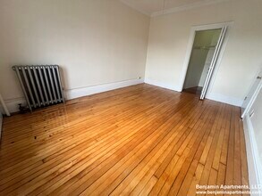 433 Cambridge St, Unit 5 in Boston, MA - Foto de edificio - Building Photo