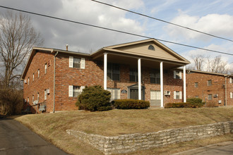 2721-2739 Brownsboro Rd in Louisville, KY - Building Photo - Building Photo