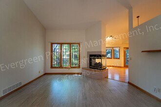 1223 Red Oak Ct in Fort Collins, CO - Building Photo - Building Photo