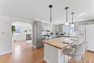 27 Knollwood Dr in East Longmeadow, MA - Building Photo - Building Photo