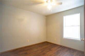 420 Park St in Springdale, AR - Building Photo - Building Photo