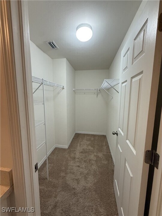 1814 NE 40th Ln in Cape Coral, FL - Building Photo