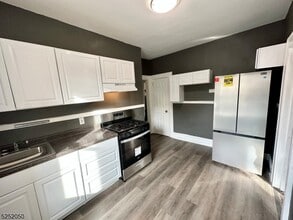 310 Orange Rd in Montclair, NJ - Building Photo - Building Photo