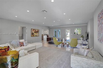 2011 NE 31st Ct in Lighthouse Point, FL - Building Photo - Building Photo