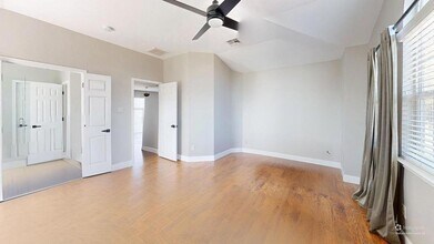 2105 Huxley Ln in Round Rock, TX - Building Photo - Building Photo