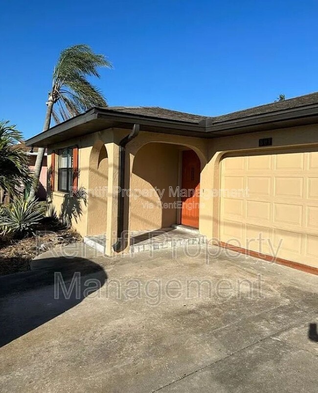 property at 805 SE 24th Ave