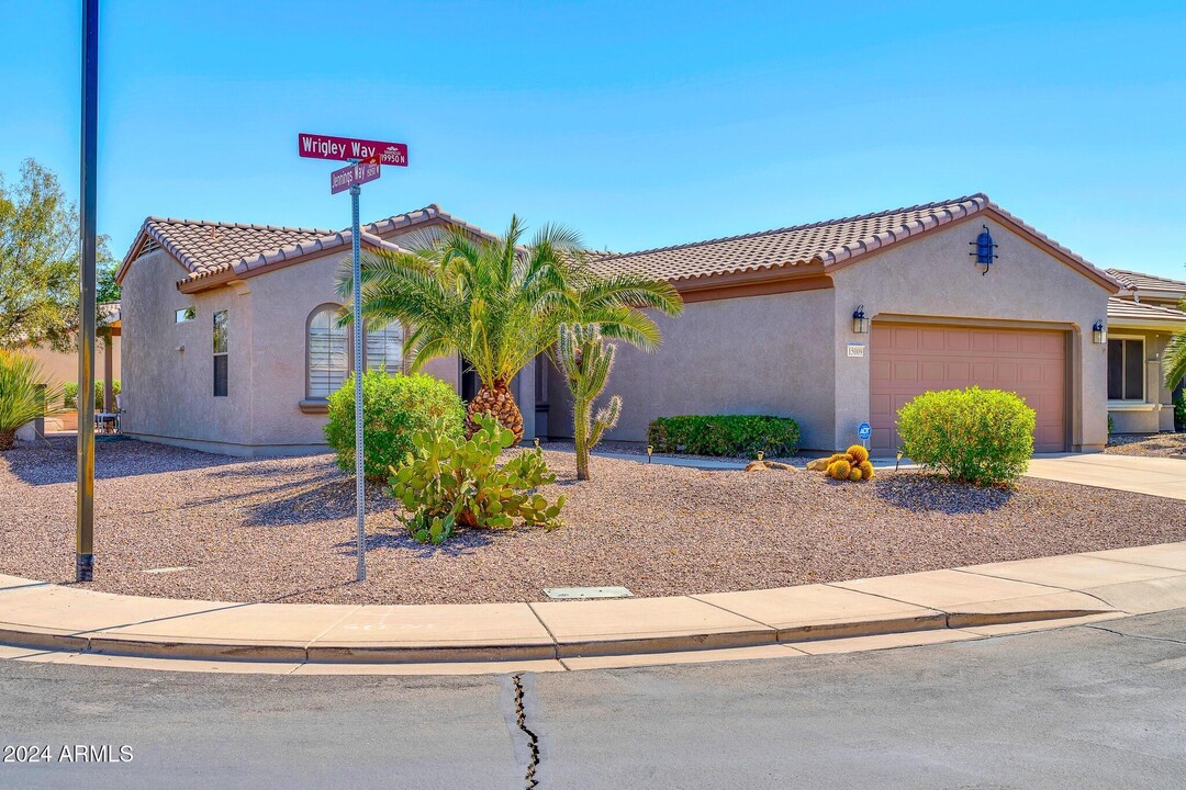 15009 W Wrigley Way in Surprise, AZ - Building Photo