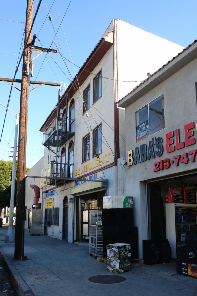 1462 S Central Ave in Los Angeles, CA - Building Photo - Building Photo