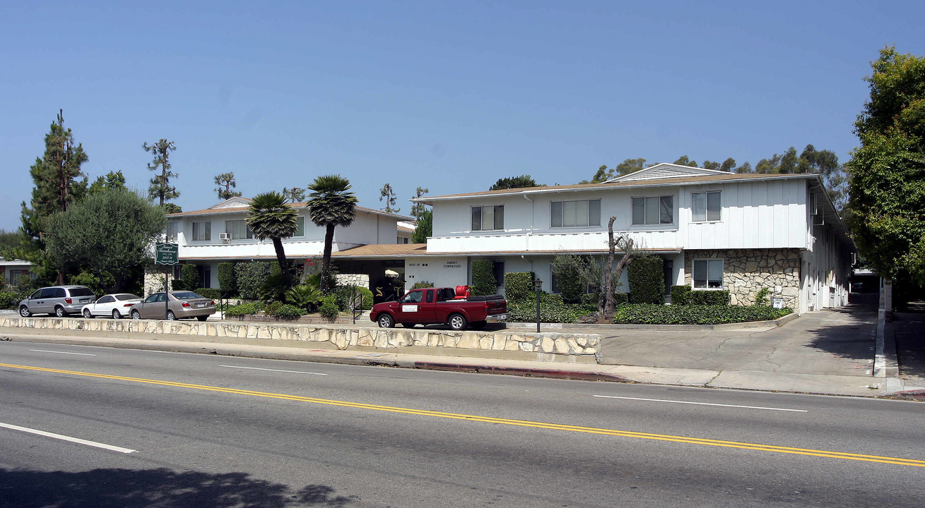 Sunset Townhouse Apartments in Los Angeles, CA - Foto de edificio