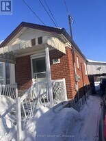 58 Ellendale Dr in Toronto, ON - Building Photo