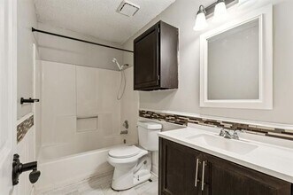 4673 Feathercrest Dr in Fort Worth, TX - Building Photo - Building Photo