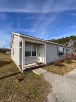 206 Angus Ln in Richlands, NC - Building Photo