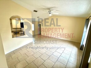 2385 Seward Dr in Sarasota, FL - Building Photo - Building Photo