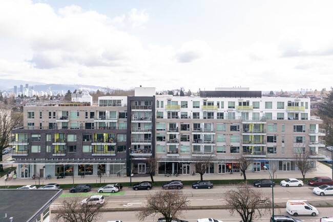 22 Terrace in Vancouver, BC - Building Photo - Building Photo