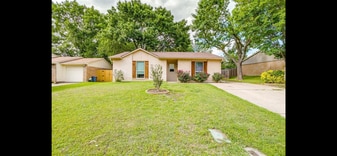 2331 Idlewood Dr, Unit A. Utilities Included