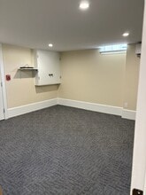 21 S Clinton St, Unit Lower Level in Doylestown, PA - Building Photo - Building Photo