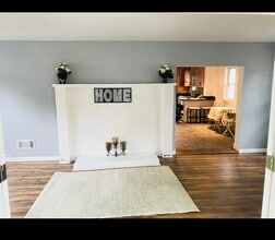 137 W Johnson Ave in Somers Point, NJ - Building Photo - Building Photo