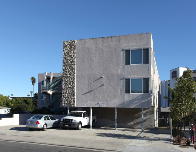 Harbor View Apartments in San Diego, CA - Foto de edificio - Building Photo