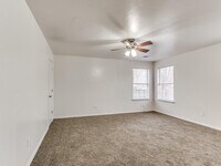 420 W Daws St photo'