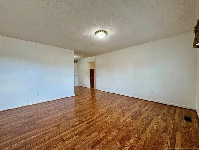 703 Odell Rd in Spring Lake, NC - Building Photo - Building Photo