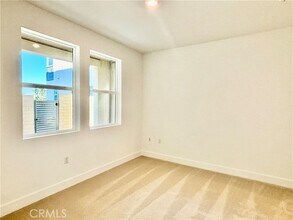 108 Tiffin in Irvine, CA - Building Photo - Building Photo