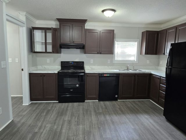 10826 Bryan Rd in Tampa, FL - Building Photo - Building Photo