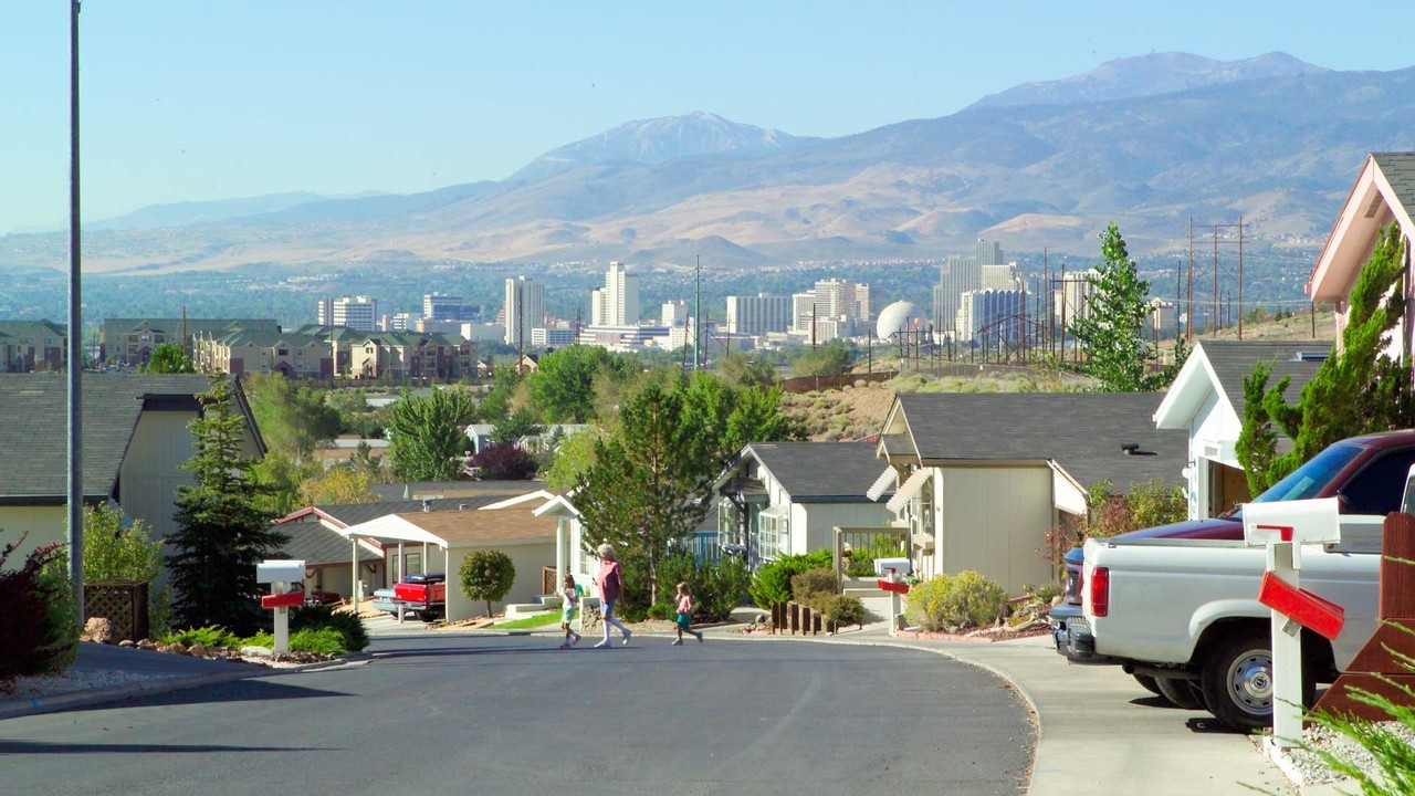 Sun Villa Estates in Reno, NV - Foto de edificio