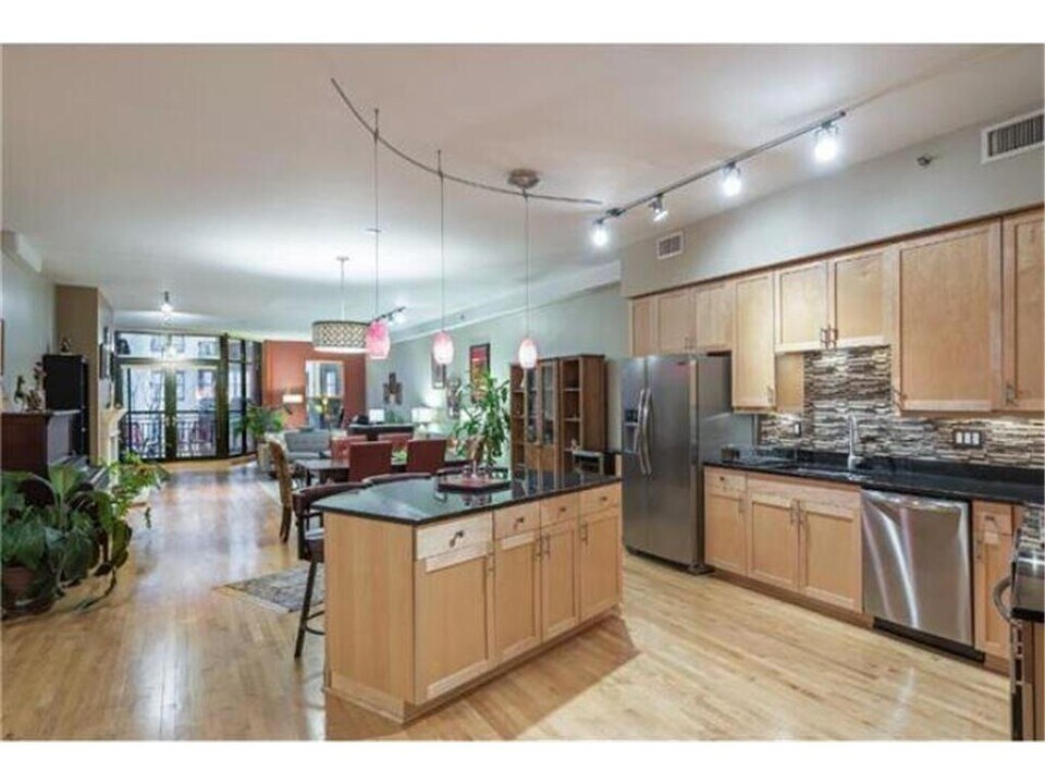 408 N 1st St-Unit -310 in Minneapolis, MN - Building Photo
